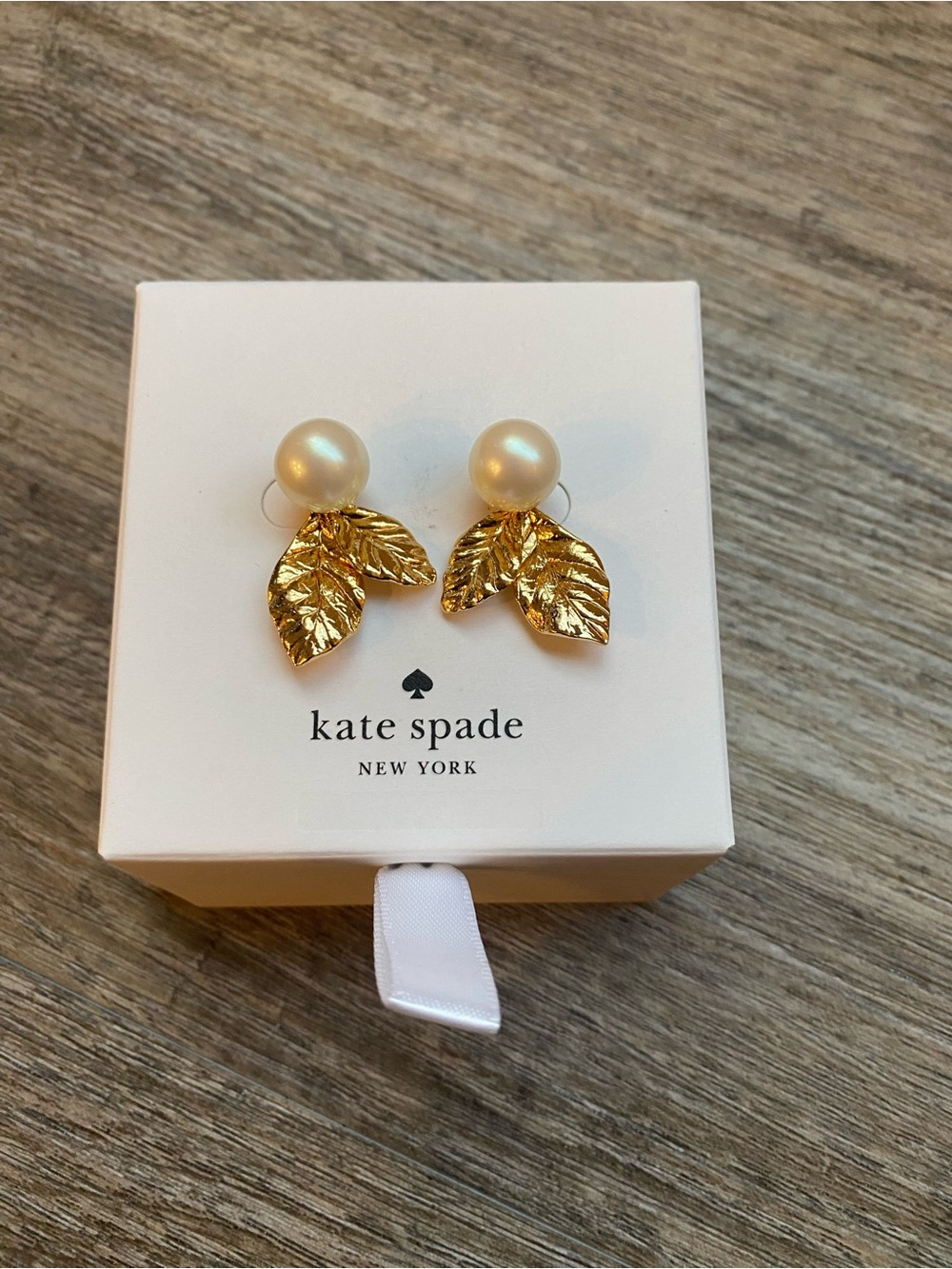 Kate Spade Pearl Stud Earrings with Gold Leaf Accent - Gold and Cream